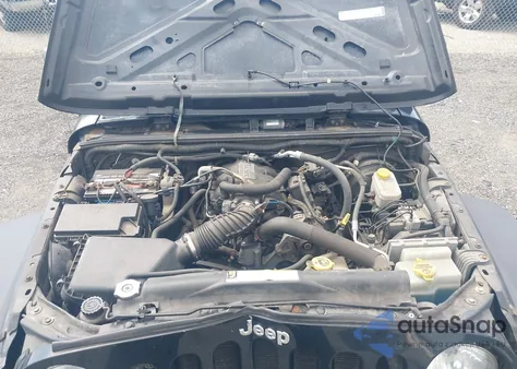 2010 Jeep Wrangler Sport из США, поврежденный, VIN 1J4AA2D17AL105600